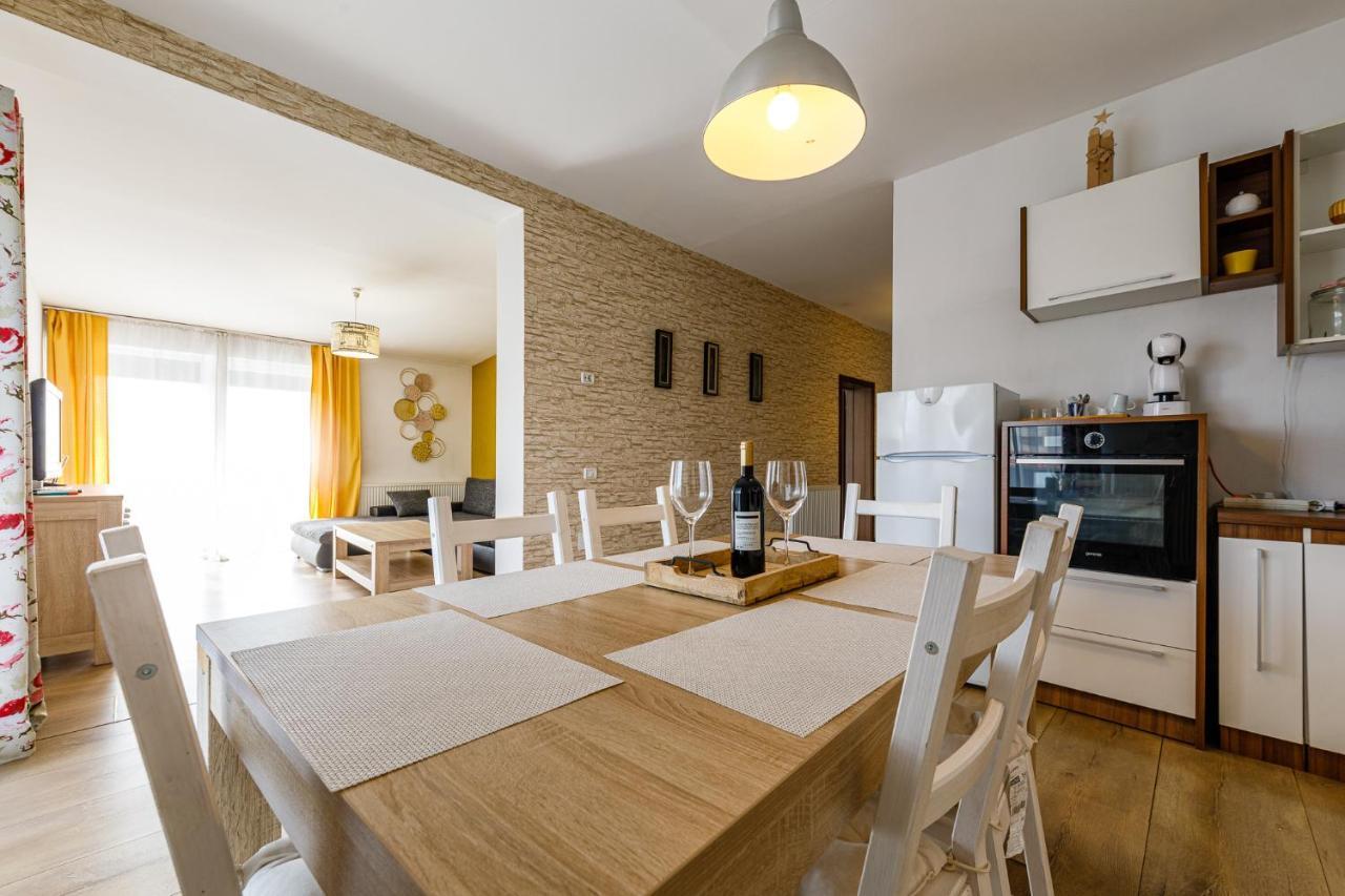 Apartament De Lux Cu Terasa Apartamento Timisoara Exterior foto